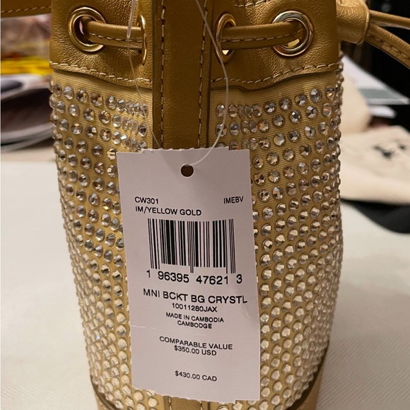 NWT COACH GOLD LEATHER MINI BUCKET BAG CROSSBODY BAG - Picture 4 of 10